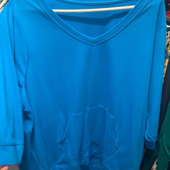 Danskin Sweatshirt - Picture 1 of 2